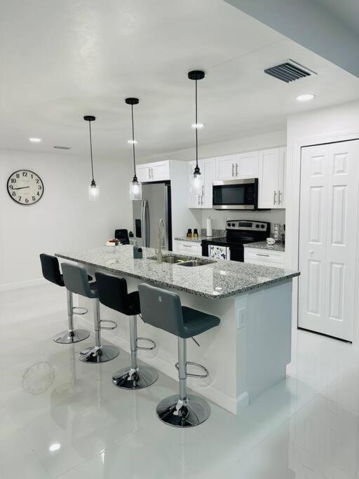 Vila White House 1 Lehigh Acres Exteriér fotografie